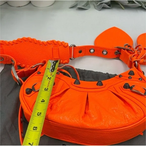 Balenciaga LE CAGOLE shoulder bag in neon orange lambskin, leather NWT - Picture 4 of 6